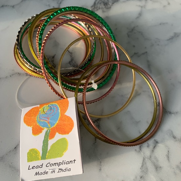 Elegant Multicolor Bangle Set - Picture 6 of 7